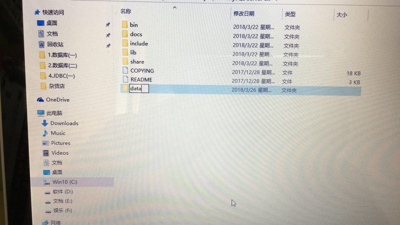 住家保姆与不住家保姆合同：关键注意事项解析