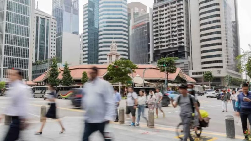在解读报价表时，还需注意以下几点：